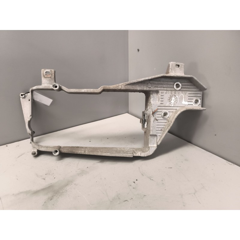 Recambio de soporte faro izquierdo para daf serie lf45 desde 06 referencia OEM IAM acas319 2