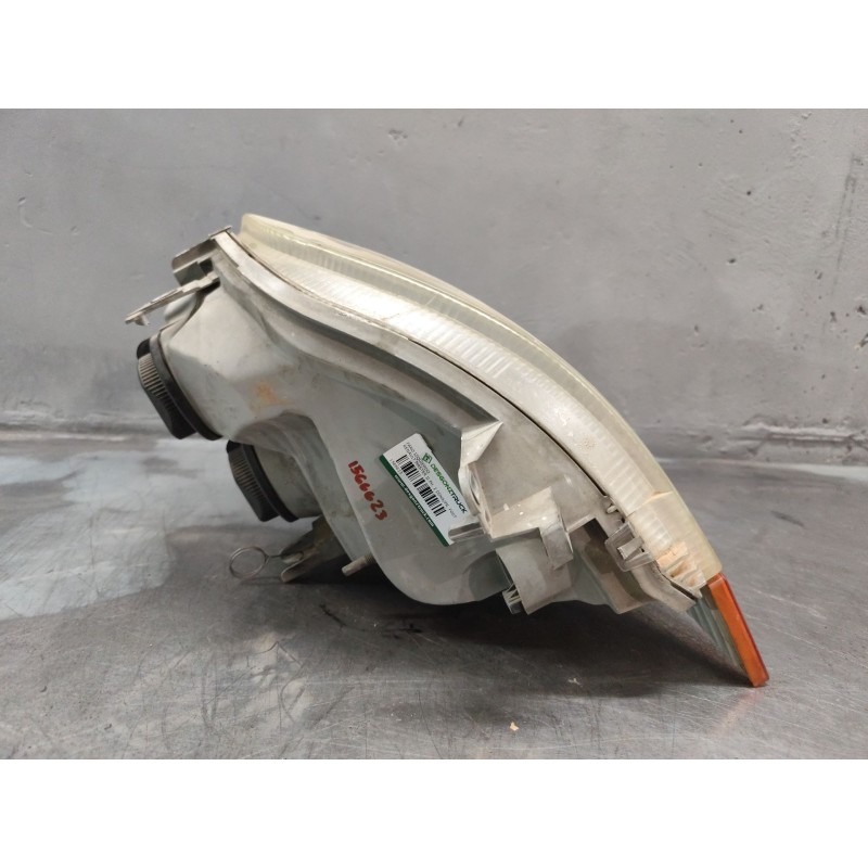 Recambio de faro izquierdo para renault master ii ph. 2 doka/pr. fgst 2.5 diesel referencia OEM IAM - Blanco 4