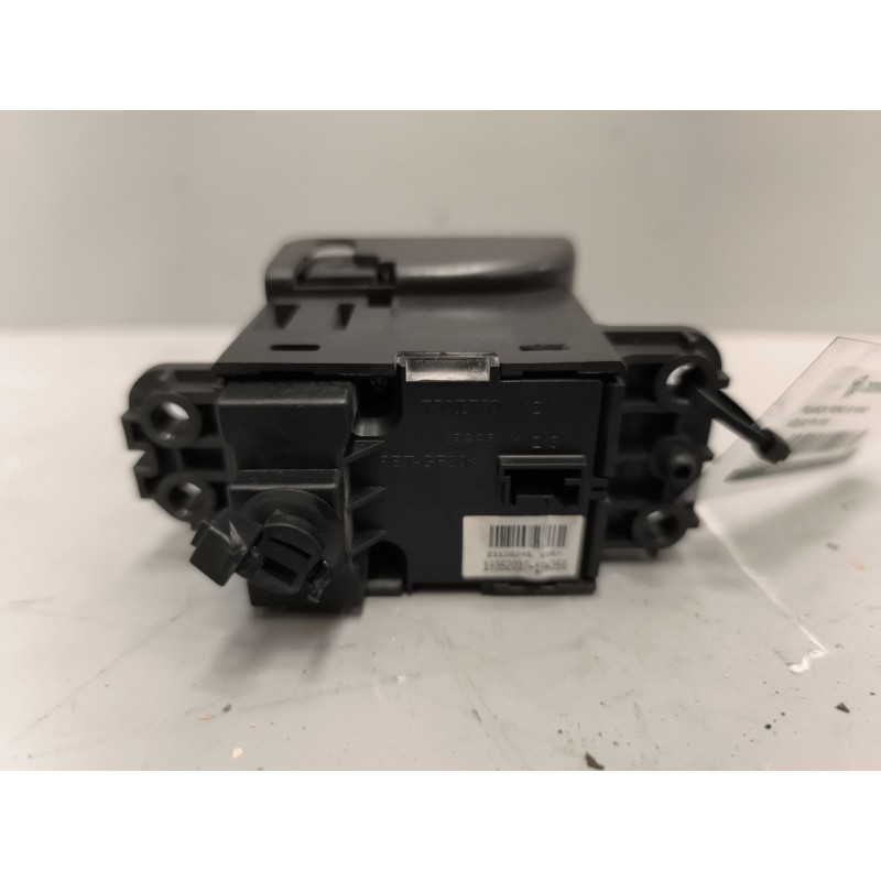 Recambio de palanca freno de mano para volvo fh 500 referencia OEM IAM 23126245 - Blanco 3