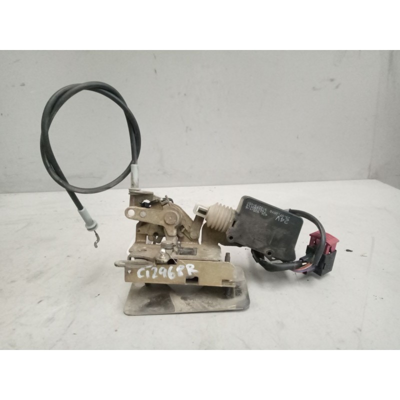 Recambio de cerradura puerta delantera derecha para renault magnum ab diesel referencia OEM IAM 7482280160  