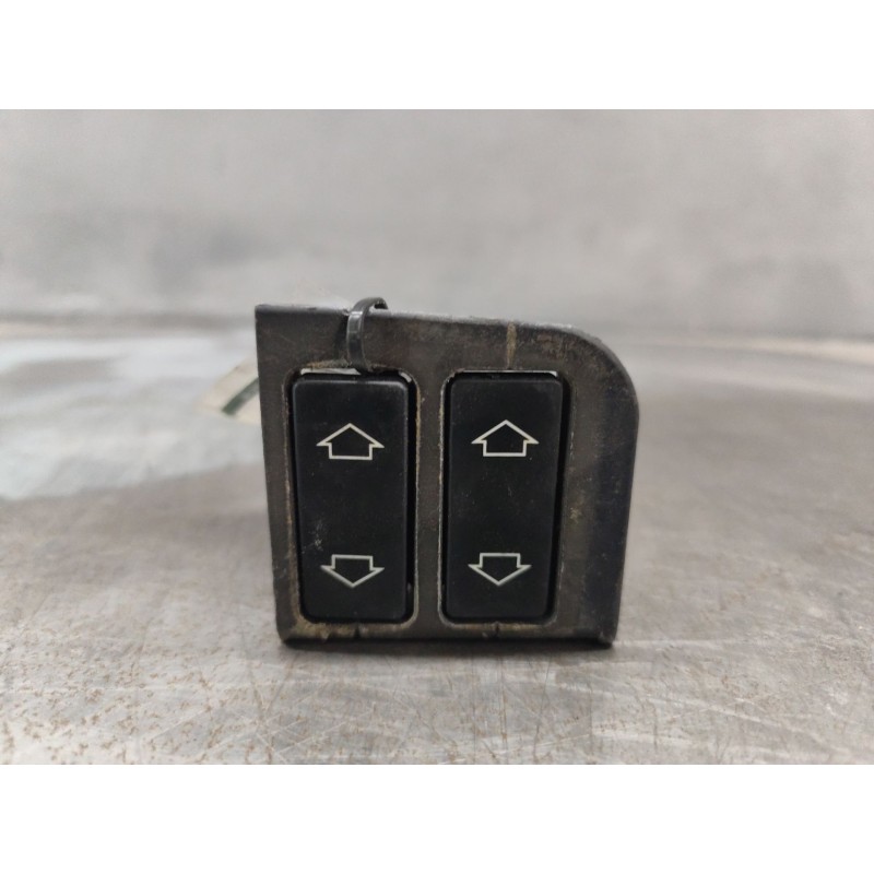 Recambio de mando elevalunas delantero izquierdo para peugeot 205 berlina 1.8 d generation referencia OEM IAM - Blanco 6