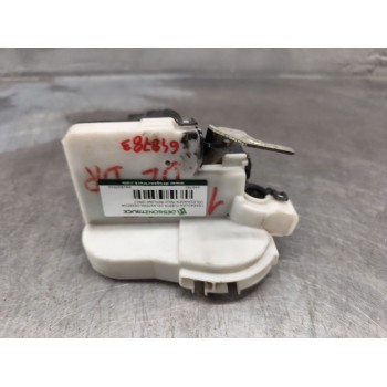 Recambio de cerradura puerta delantera derecha para volkswagen polo berlina (6n1) básico referencia OEM IAM 6N1837016  