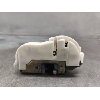 Recambio de cerradura puerta delantera derecha para volkswagen polo berlina (6n1) básico referencia OEM IAM 6N1837016  