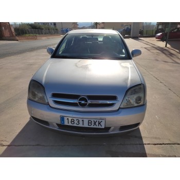 opel vectra c berlina del año 2002