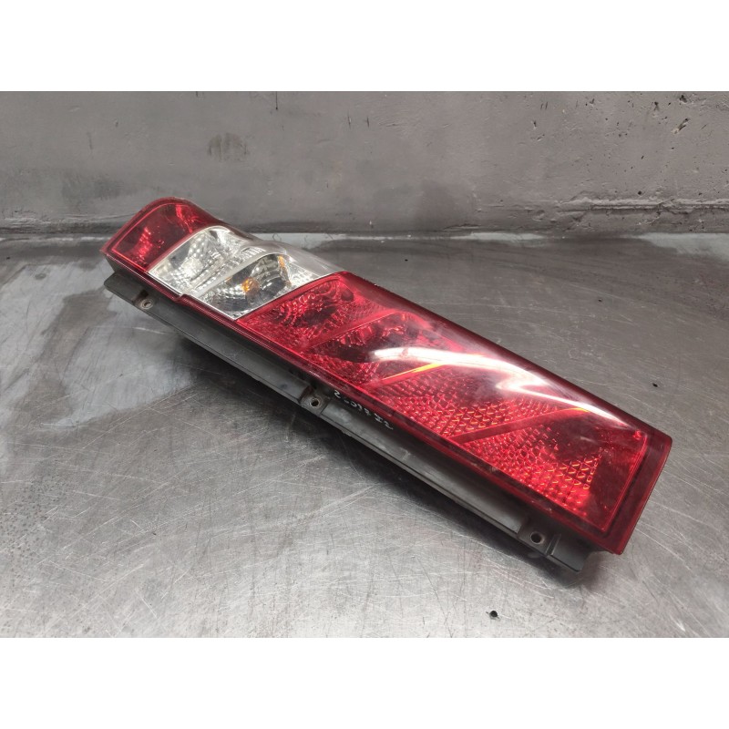 Recambio de piloto trasero izquierdo para iveco daily vi furgoneta 33s12, 35s12, 35c12 referencia OEM IAM   