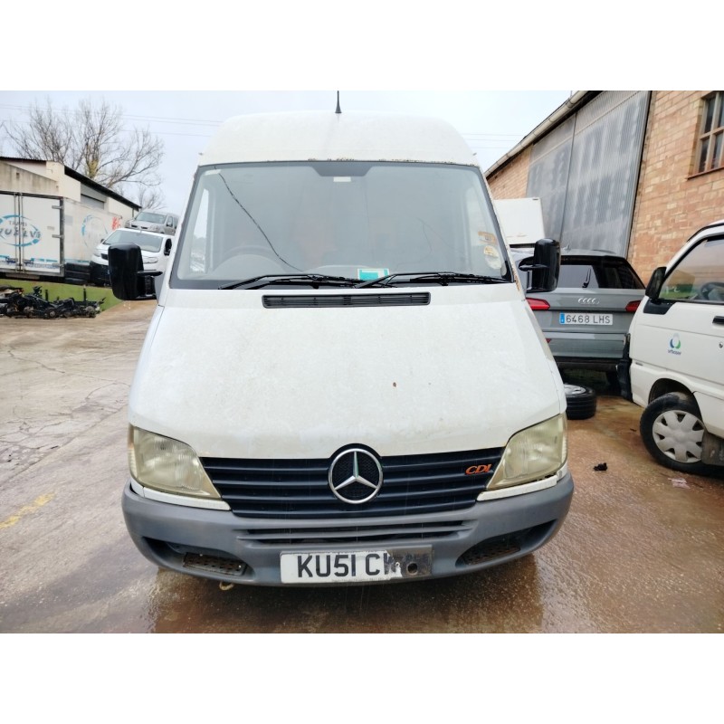 mercedes-benz sprinter 3-t furgoneta (b903) del año 2000