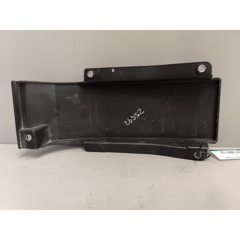 Recambio de moldura para iveco daily vi caja/chasis 35s16, 35c16, 40c16, 50c16, 60c16, 65c16, 70c16 referencia OEM IAM 580152153