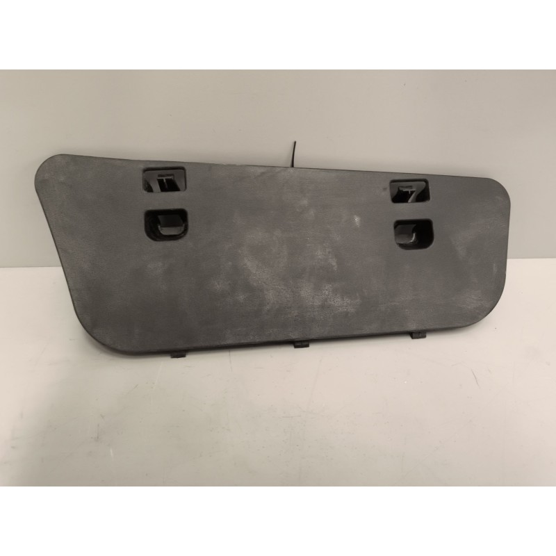 Recambio de moldura para iveco daily vi caja/chasis 35s16, 35c16, 40c16, 50c16, 60c16, 65c16, 70c16 referencia OEM IAM 580168185