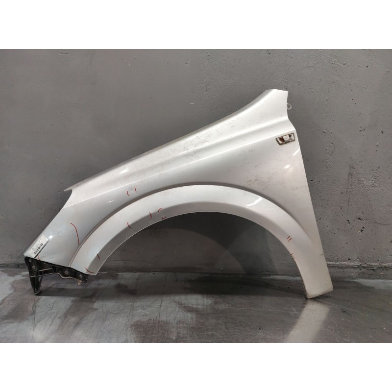Recambio de aleta delantera izquierda para opel astra h berlina cosmo referencia OEM IAM   