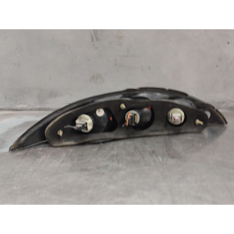 Recambio de piloto trasero derecho para ford puma (cce) 1.4 referencia OEM IAM - Rojo 3