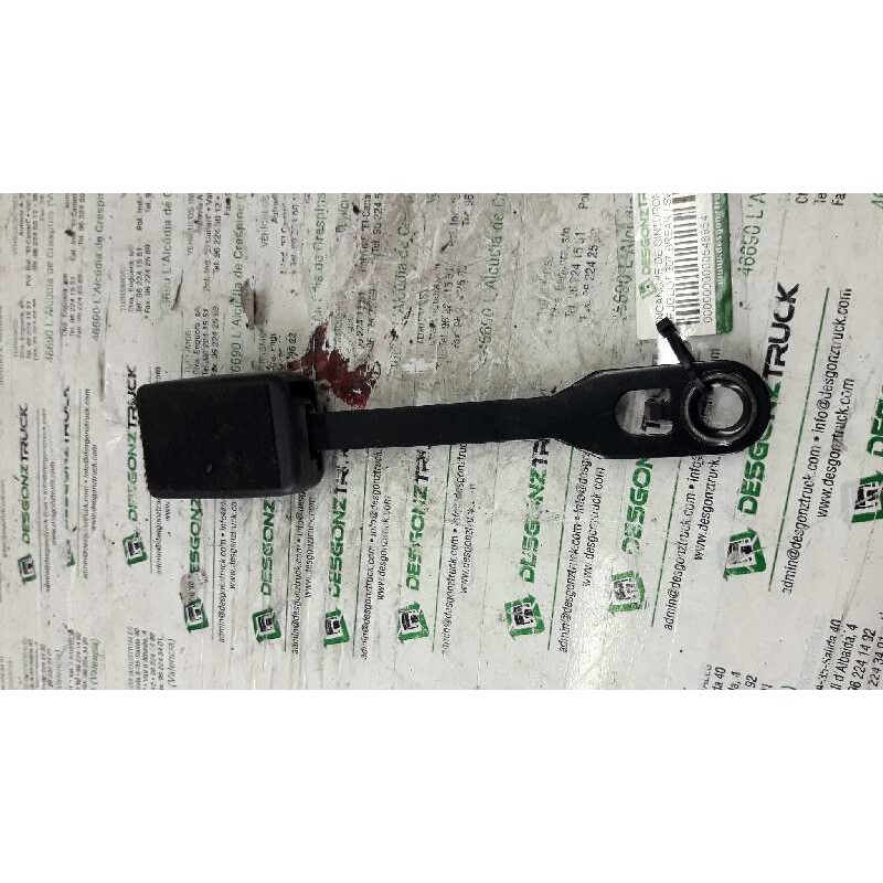 Recambio de enganche de cinturon delantero derecho para peugeot 307 break / sw (s1) 1.6 16v hdi referencia OEM IAM   