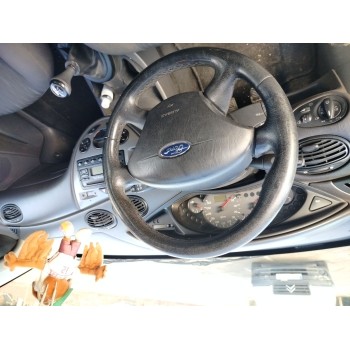 ford focus berlina (cak) del año 2003