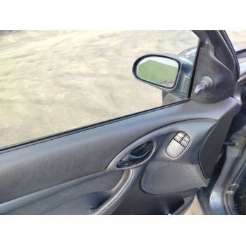 ford focus berlina (cak) del año 2003