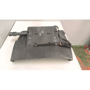 Recambio de guardabarros trasero izquierdo para volvo fh 500 referencia OEM IAM  DELANTERO 
