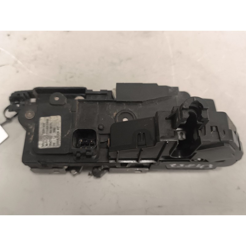 Recambio de cerradura puerta delantera derecha para volvo fh 500 referencia OEM IAM 23361595  