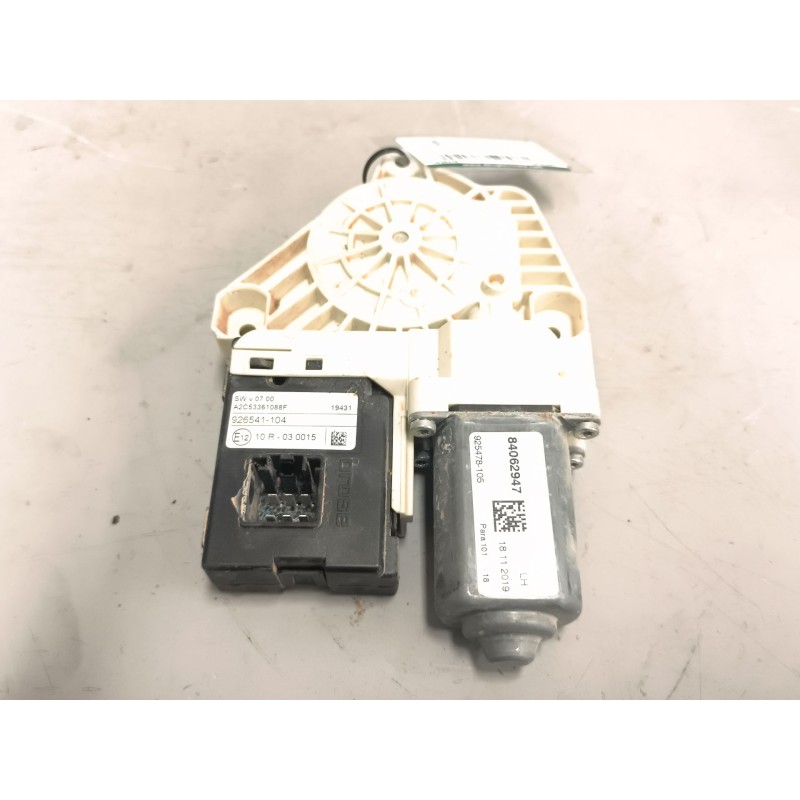 Recambio de motor elevalunas delantero izquierdo para volvo fh 500 referencia OEM IAM 84062947  
