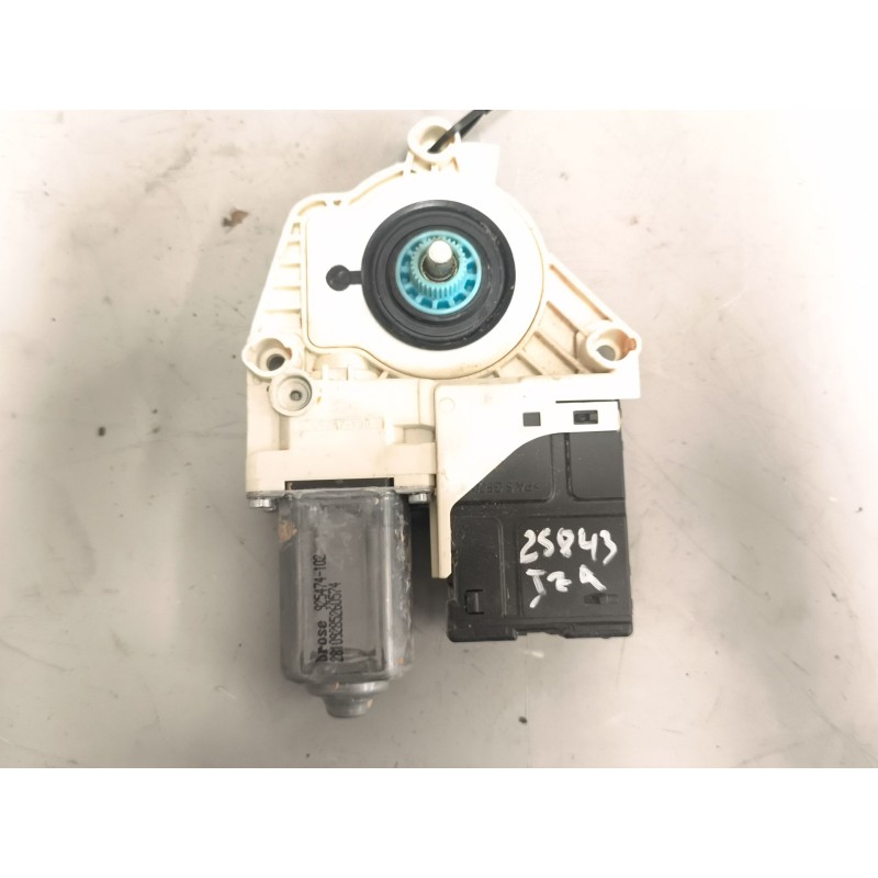 Recambio de motor elevalunas delantero izquierdo para volvo fh 500 referencia OEM IAM 84062947 - Blanco 2