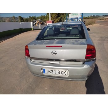opel vectra c berlina del año 2002
