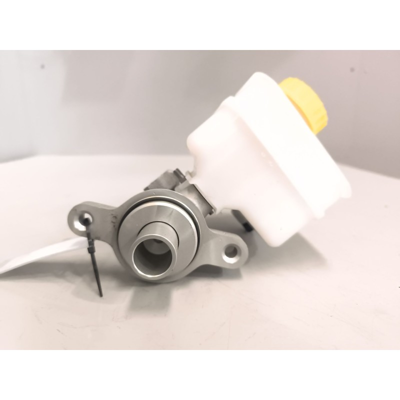 Recambio de bomba freno para iveco daily vi caja/chasis 35s16, 35c16, 40c16, 50c16, 60c16, 65c16, 70c16 referencia OEM IAM 0204Y - Blanco 4