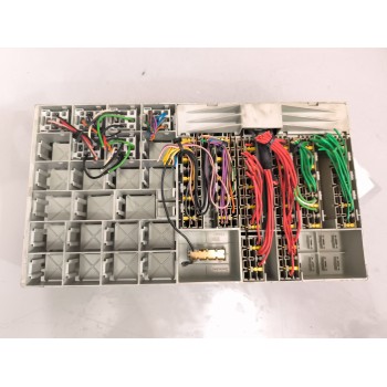 Recambio de caja reles / fusibles para scania r i r 500 referencia OEM IAM 1537849 1780657 1780654