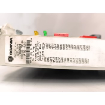 Recambio de caja reles / fusibles para scania r i r 500 referencia OEM IAM 1537849 1780657 1780654