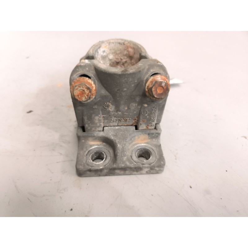 Recambio de soporte guardabarros trasero para volvo fh 500 referencia OEM IAM 21213203 - Blanco 3