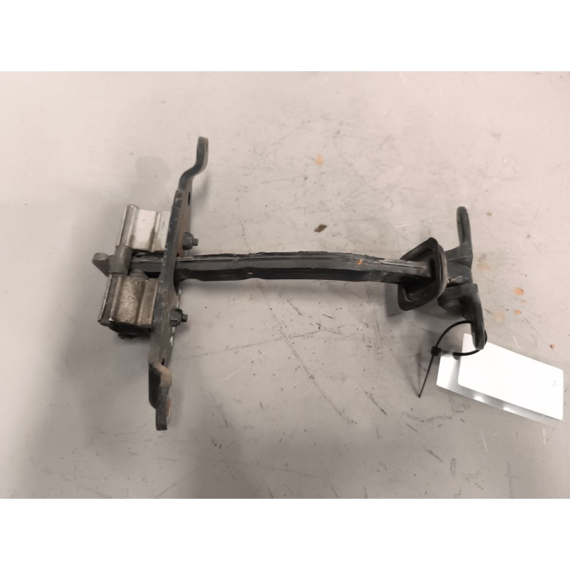 Recambio de retenedor puerta para volvo fh 500 referencia OEM IAM 82859279  