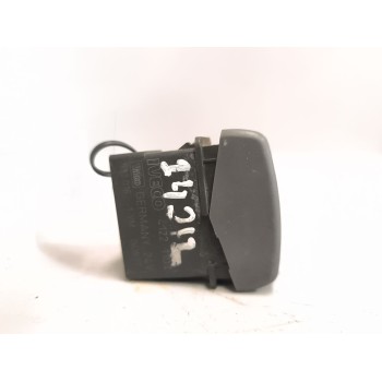 Recambio de cerradura puerta delantera derecha para renault serie t 12.8 diesel referencia OEM IAM 23333162  