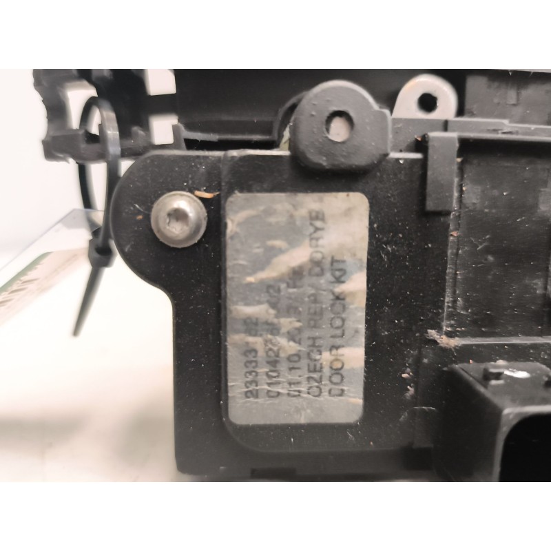 Recambio de cerradura puerta delantera derecha para renault serie t 12.8 diesel referencia OEM IAM 23333162 - Blanco 9