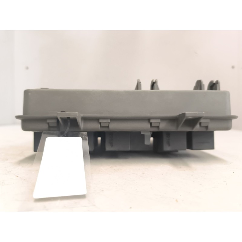 Recambio de caja reles / fusibles para daf lf 55 fa 55.250 (250cv) referencia OEM IAM 21714064 5
