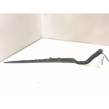 Recambio de brazo retrovisor derecho para nissan trucks atleon tk160.95 referencia OEM IAM   