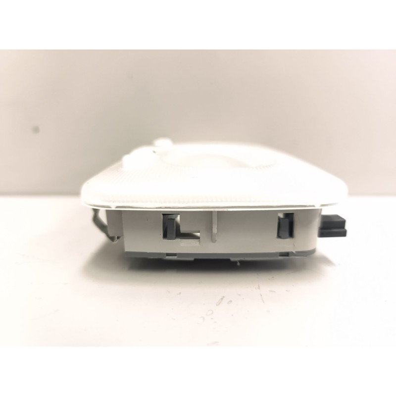 Recambio de luz interior para iveco daily vi caja/chasis 35s16, 35c16, 40c16, 50c16, 60c16, 65c16, 70c16 referencia OEM IAM 5801 - Blanco 3