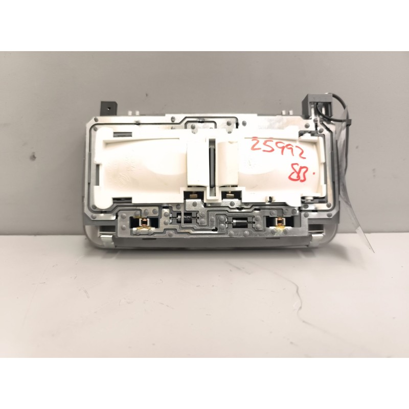 Recambio de luz interior para iveco daily vi caja/chasis 35s16, 35c16, 40c16, 50c16, 60c16, 65c16, 70c16 referencia OEM IAM 5801 - Blanco 6