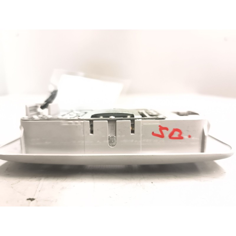 Recambio de luz interior para iveco daily vi caja/chasis 35s16, 35c16, 40c16, 50c16, 60c16, 65c16, 70c16 referencia OEM IAM 5801 - Blanco 2
