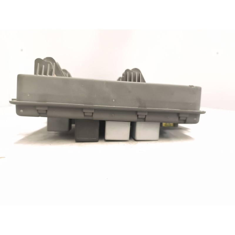 Recambio de caja reles / fusibles para daf serie lf45 desde 06 referencia OEM IAM 7420792050 - Verde 2