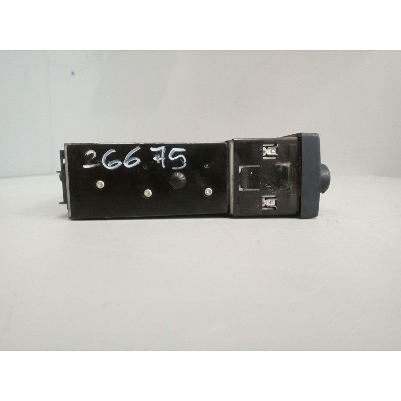 Recambio de sistema audio / radio cd para renault premium lander referencia OEM IAM 7421819272 - Blanco 2