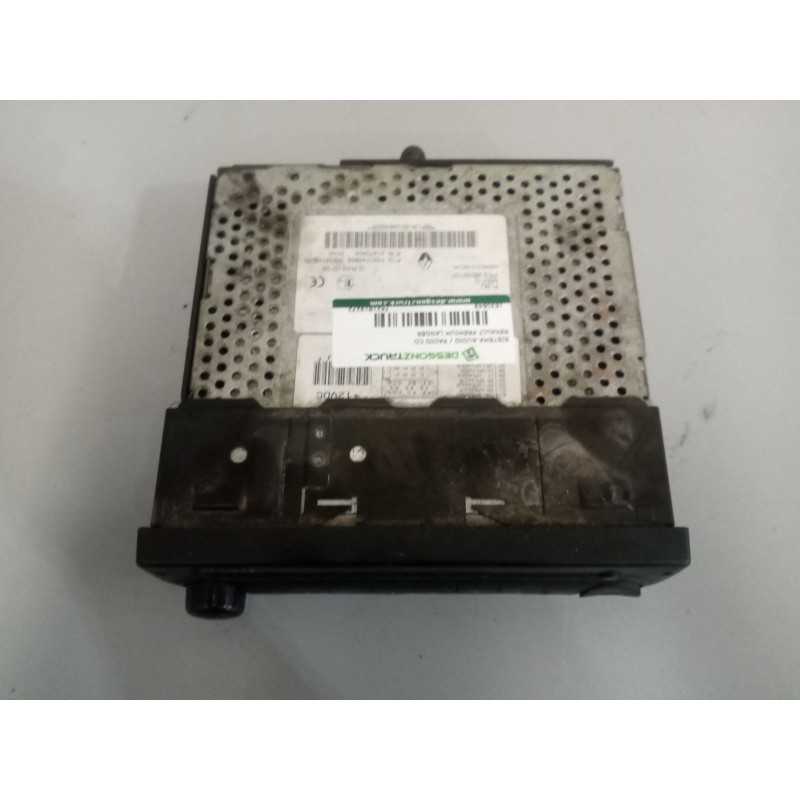 Recambio de sistema audio / radio cd para renault premium lander referencia OEM IAM 7421819272 - Blanco 5