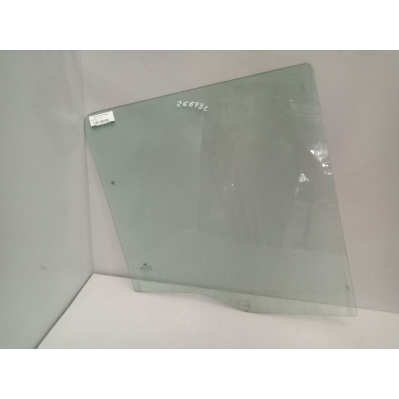 Recambio de luna delantera izquierda para nissan atleon referencia OEM IAM 803019X001 803019X400 