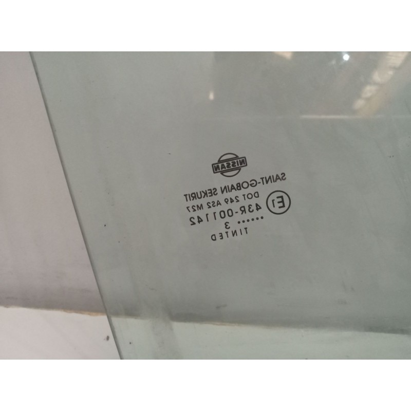 Recambio de luna delantera izquierda para nissan atleon referencia OEM IAM 803019X001 803019X400 - Azul 2