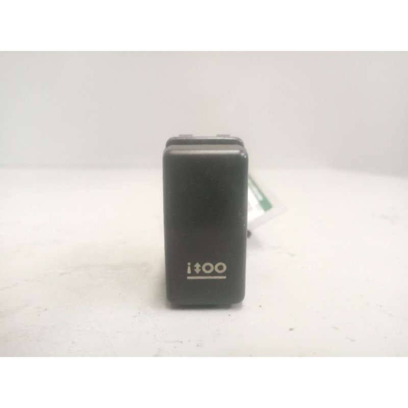 Recambio de interruptor para renault premium lander referencia OEM IAM 5010589810  