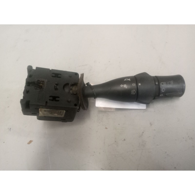 Recambio de mando intermitentes para renault premium lander referencia OEM IAM 5010589560  