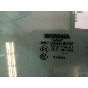 Recambio de luna delantera izquierda para scania p,g,r,t - series g 440, r 440 referencia OEM IAM 1306259  
