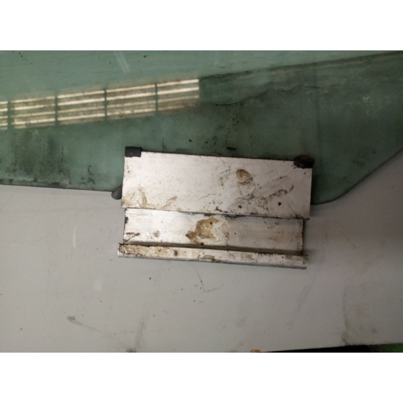 Recambio de luna delantera derecha para scania r i r 500 referencia OEM IAM 1306260 - Blanco 3