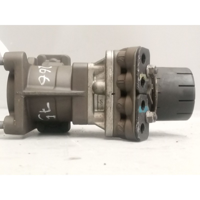 Recambio de valvula aire para renault premium lander referencia OEM IAM 21390592 K040156 - Blanco 2