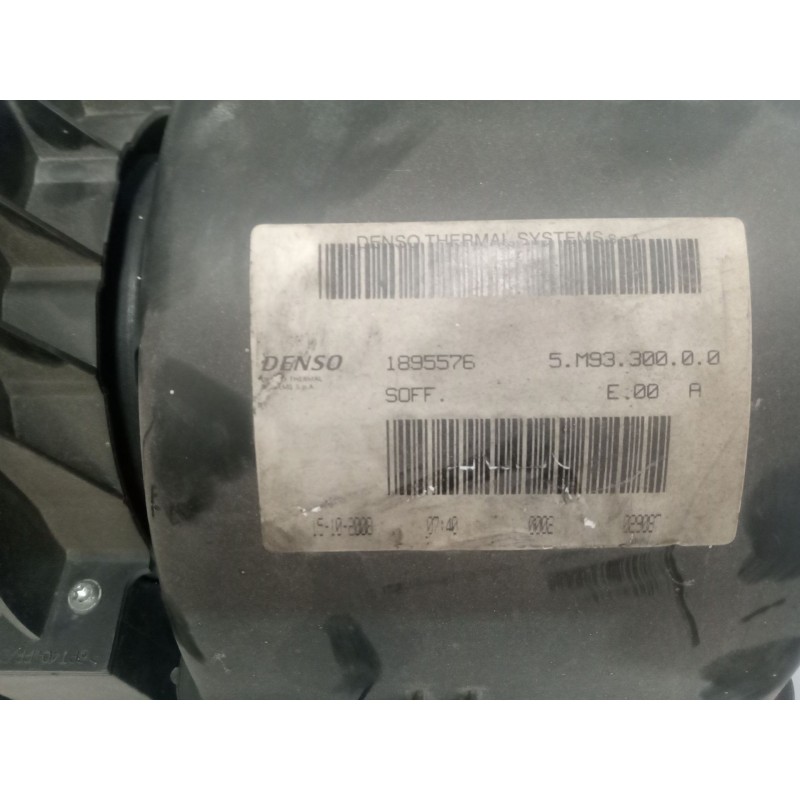 Recambio de motor calefaccion para scania r i r 500 referencia OEM IAM 1750450 - Blanco 4
