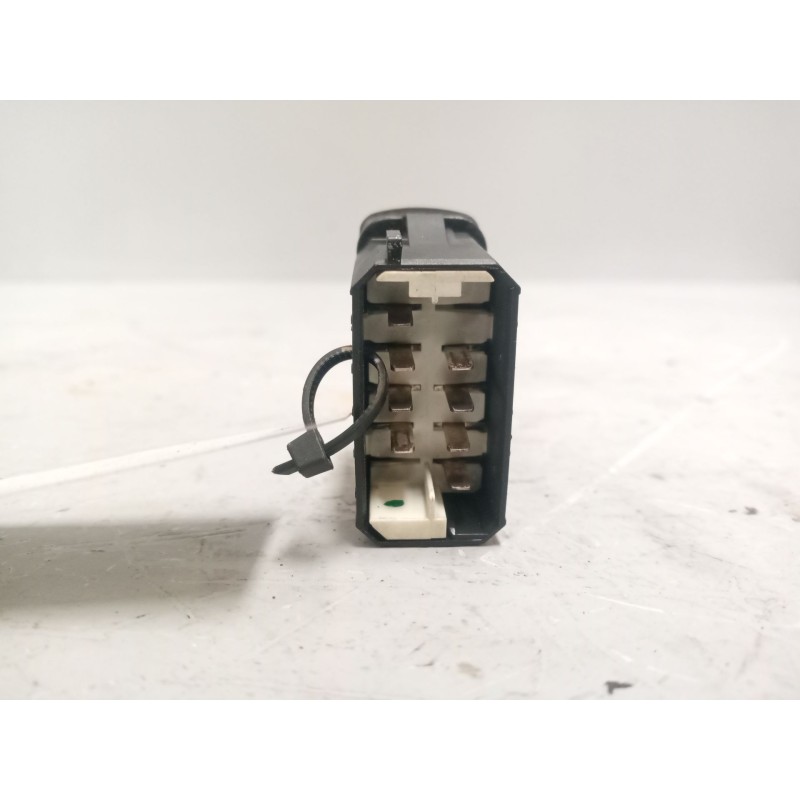 Recambio de interruptor para scania r i r 500 referencia OEM IAM 1421864 - Blanco 2