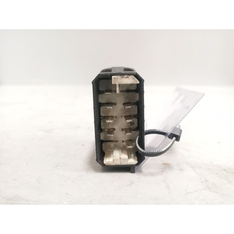 Recambio de mando elevalunas delantero izquierdo para scania r i r 500 referencia OEM IAM 1421856 - Blanco 2