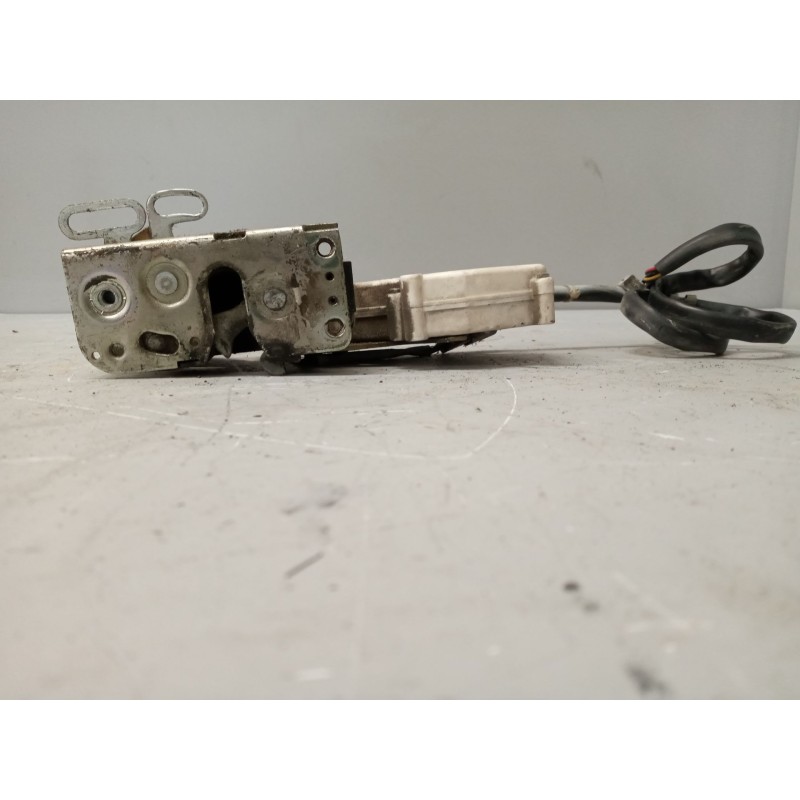 Recambio de cerradura puerta delantera derecha para scania r i r 500 referencia OEM IAM 1789316 - Blanco 2