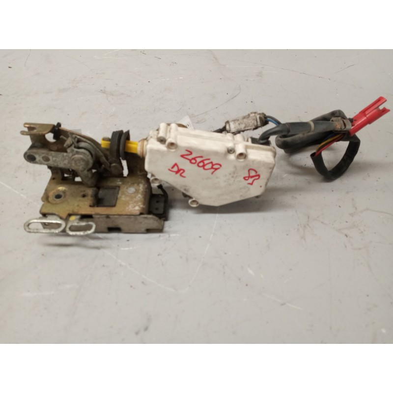 Recambio de cerradura puerta delantera derecha para scania r i r 500 referencia OEM IAM 1789316 - Blanco 3