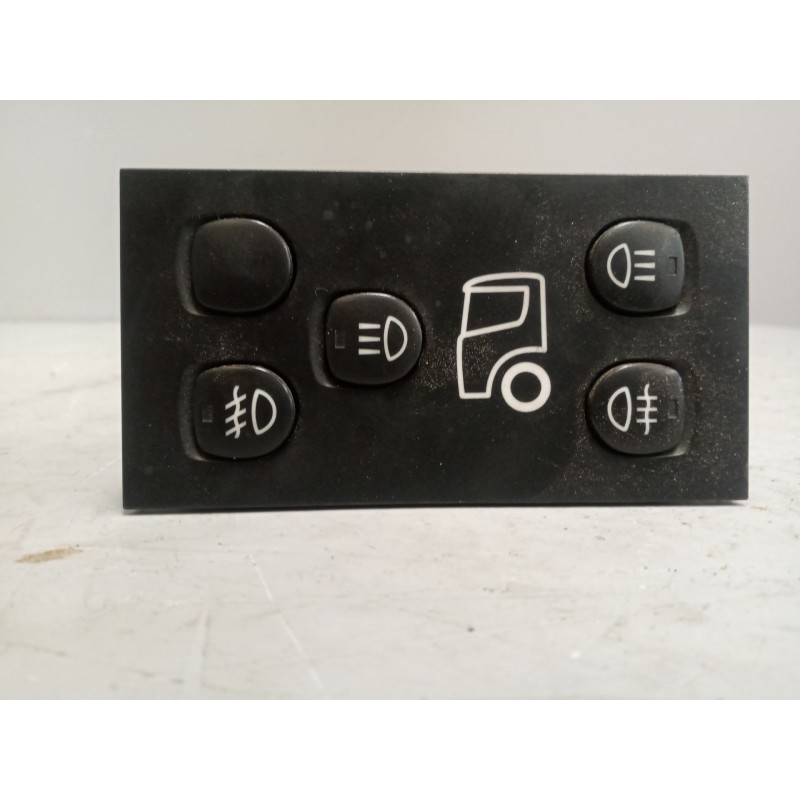 Recambio de mando luces para scania p,g,r,t - series g 440, r 440 referencia OEM IAM 1900318  